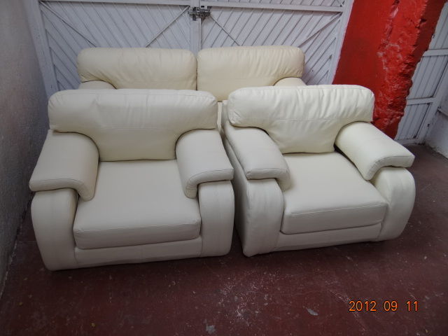 SALA EN PIEL CREMA
