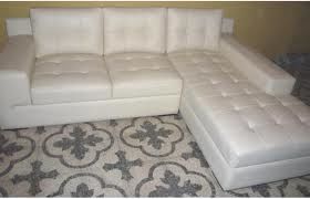 SECCIONAL BLANCA.